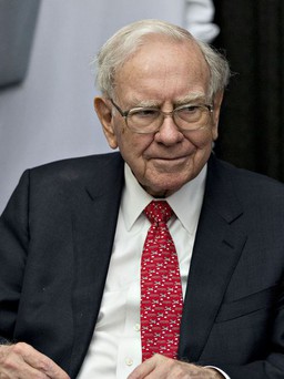 Nhà sáng lập tiền mã hóa trả 4,5 triệu USD để dùng bữa với tỉ phú Warren Buffett