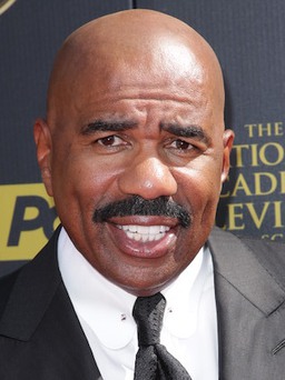 Steve Harvey: Từ cậu bé nói lắp trở thành MC nổi tiếng