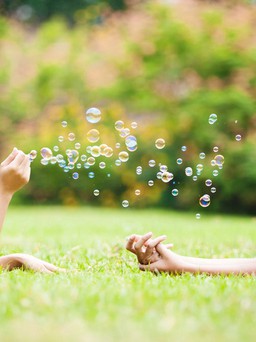 Cha mẹ nên làm gì khi trẻ vị thành niên yêu?