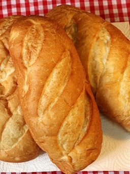 Mẹo vặt: Bánh mì và những công dụng đáng ngạc nhiên giúp bạn