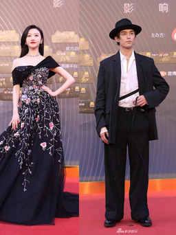 Đêm Điện ảnh Weibo 2021: Cảnh Điềm mặc đầm sến súa, Ngô Lỗi thành Hứa Văn Cường bản lỗi