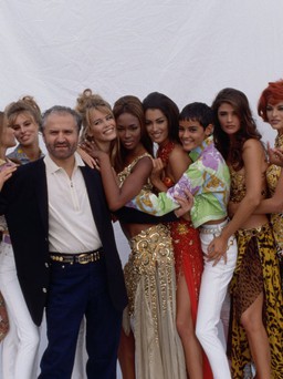 Gianni Versace: cha đẻ thương hiệu Versace đã khai sinh đế chế siêu mẫu toàn cầu ra sao?