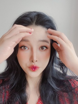 Makeup môi bầm - Xu hướng của giới trẻ Trung Quốc