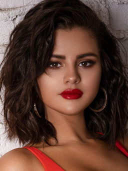 Selena Gomez bất ngờ xuống tóc, dân tình xuýt xoa: "Công chúa Disney trở lại rồi"