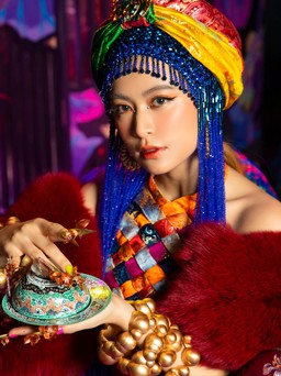 Ngoài đồ hiệu, Hoàng Thùy Linh còn diện item giá ly trà đá trong MV mới
