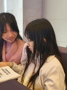 Nữ sinh lớp 9 người Việt viết sách về phương pháp học tiếng Anh