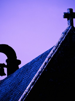 Băng trộm chuông bí ẩn hoành hành Provence, các nhà thờ báo động