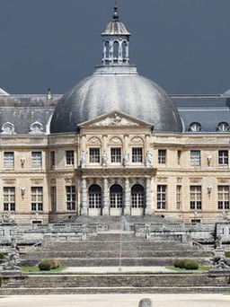 Trộm đột nhập vào lâu đài cổ ở Pháp, cướp đi 2 triệu euro