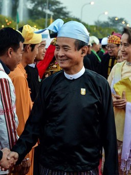 Cựu tổng thống Myanmar nói bị đe dọa ngay trước chính biến