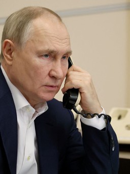 NÓNG: Tổng thống Putin ra lệnh ngừng bắn ở Ukraine ngày 6-7.1