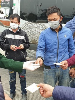 Quy định cách ly thay đổi xoành xoạch, ai dám về quê ăn tết?