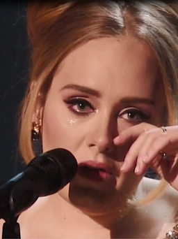 Adele chia sẻ về trầm cảm sau sinh, mặt trái của danh vọng