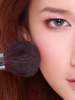 10 Mẹo chăm sóc da mụn cho mùa lễ hội