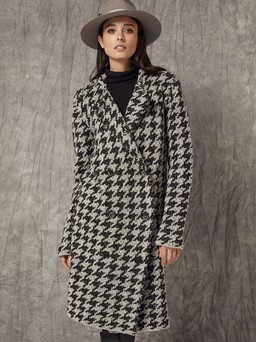 Bạn biết gì về họa tiết houndstooth ( họa tiết răng sói) trong những thiết kế trang phục của các nhà mốt danh tiếng thế giới?