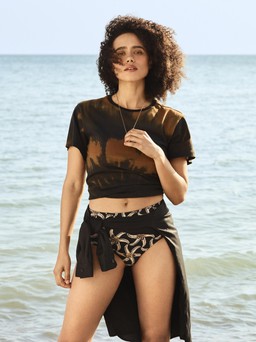 Bí mật về thân hình nóng bỏng của thiên tài hacker Ramsey - diễn viên Nathalie Emmanuel