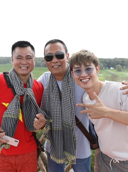 Nhà báo Lại Văn Sâm, NSND Tự Long về miền Tây quay 'Ký ức vui vẻ'