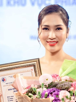 'Hoa hậu cải lương' nhận giải Diễn viên cải lương xuất sắc năm 2020