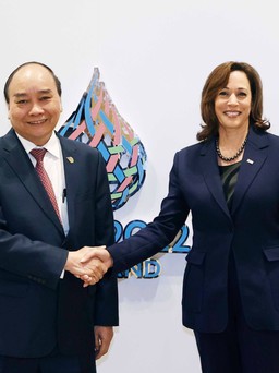 Chủ tịch nước Nguyễn Xuân Phúc mời Tổng thống Mỹ sớm thăm Việt Nam