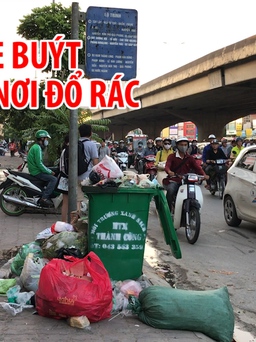 Trạm xe buýt bị “hành” bởi rác thải ở Hà Nội