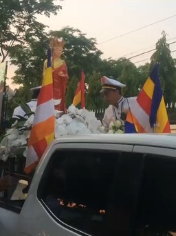 Già trẻ khắp nơi đến tiễn biệt Cố Thủ tướng Phan Văn Khải