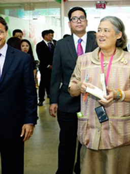 Công chúa Thái Lan Maha Chakri Sirindhorn thăm nhà máy Unilever Việt Nam