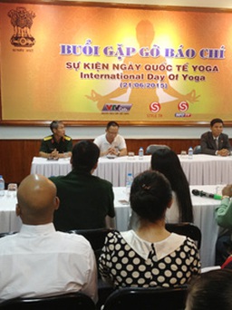 Tổ chức Ngày Quốc tế Yoga đầu tiên tại Việt Nam
