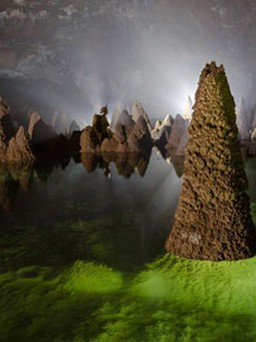 Vẻ đẹp sững sờ của hang Va - Nước Nứt ở Phong Nha - Kẻ Bàng