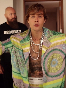 Justin Bieber đóng chính MV 'Popstar' của DJ Khaled và rapper Drake