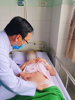 Cứu sống thai nhi 31 tuần, ngôi mông vỡ ối, sa chi và suy thai cấp