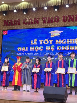 Hơn 1.300 sinh viên Trường ĐH Nam Cần Thơ tốt nghiệp
