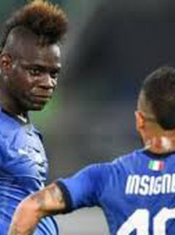 Balotelli tỏa sáng, Ý thắng Ả Rập Xê Út 2-1.