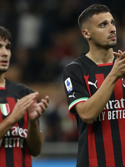 Highlights Milan 1-2 Napoli: Rossoneri dừng bước sau chuỗi 22 trận bất bại