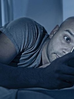 Tư vấn: Để khỏi làm 'cú đêm' nghiện online triền miên