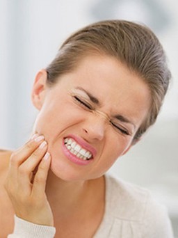 Những dấu hiệu bệnh răng miệng mà ai cũng cần biết