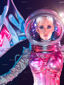 Katy Perry làm 'host' lễ trao giải MTV Video Music Awards 2017