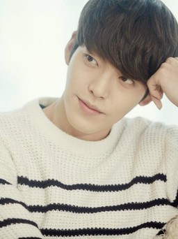 Sức khỏe cải thiện, Kim Woo Bin sụt 10 kg vì hóa trị