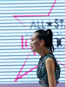 Cãi giám khảo, thí sinh ‘Vietnam’s Next Top Model 2017’ bị loại