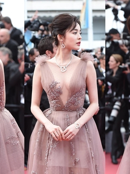 Cổ Lực Na Trát khoe ngực trên thảm đỏ Cannes 2018