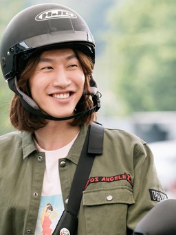 Sau lùm xùm bị kiến nghị tử hình, Kwang Soo tái xuất với phim hành động hài