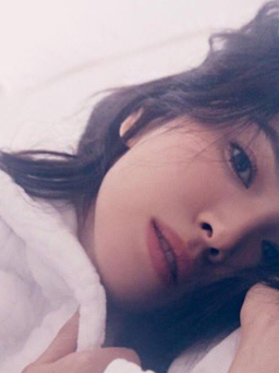 Vẻ đẹp ma mị của Song Hye Kyo trên tạp chí
