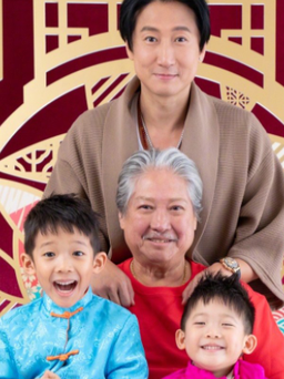 Hồng Kim Bảo mừng tuổi 70 cùng con cháu