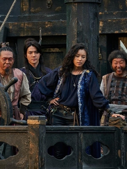 Phim ‘The Pirates 2’ có Han Hyo Joo, Lee Kwang Soo lập kỷ lục