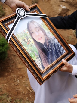 Nỗi đau tột cùng của người mẹ nạn nhân trong thảm kịch giẫm đạp Itaewon