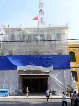Hàng tỉ đồng thay 'áo mới' tòa nhà bưu điện trung tâm Sài Gòn