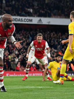 Lịch thi đấu, lịch trực tiếp Ngoại hạng Anh đêm nay 4.4: Arsenal trở lại top 4?