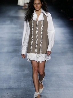 Fall 2016 Ready-to-Wear