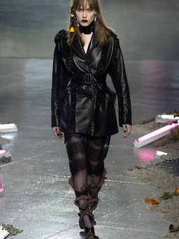 Fall 2016 Ready-to-Wear