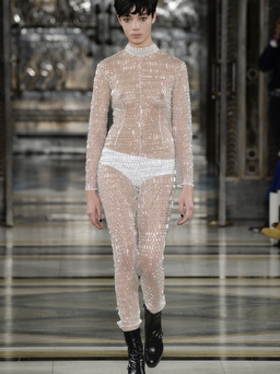 Fall 2016 Ready-to-Wear