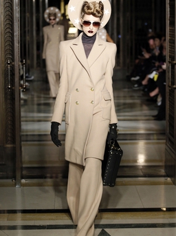 Fall 2016 Ready-to-Wear