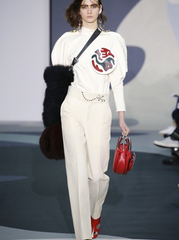 Fall 2016 Ready-to-Wear